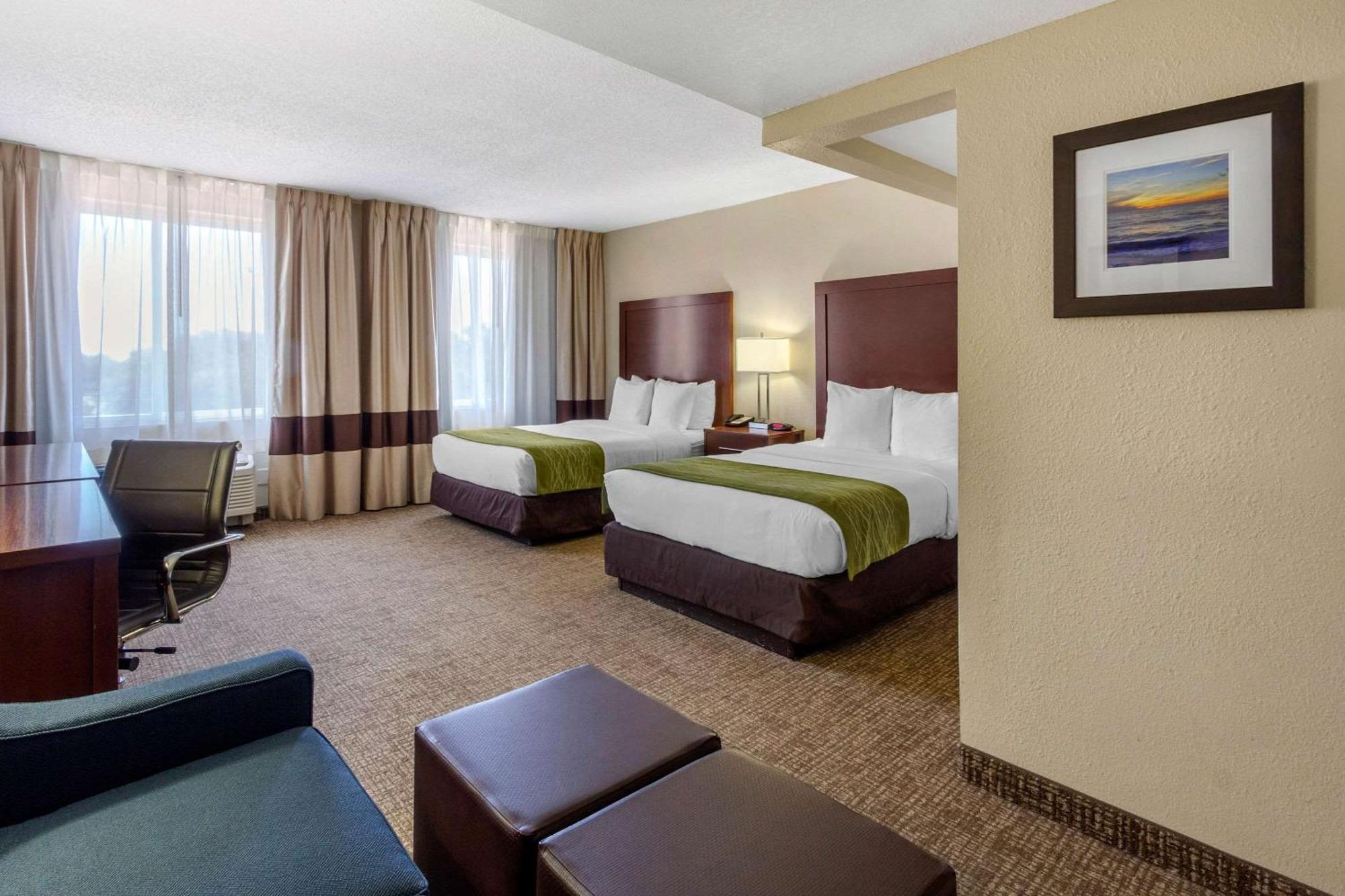 Comfort Inn St Petersburg North Εξωτερικό φωτογραφία