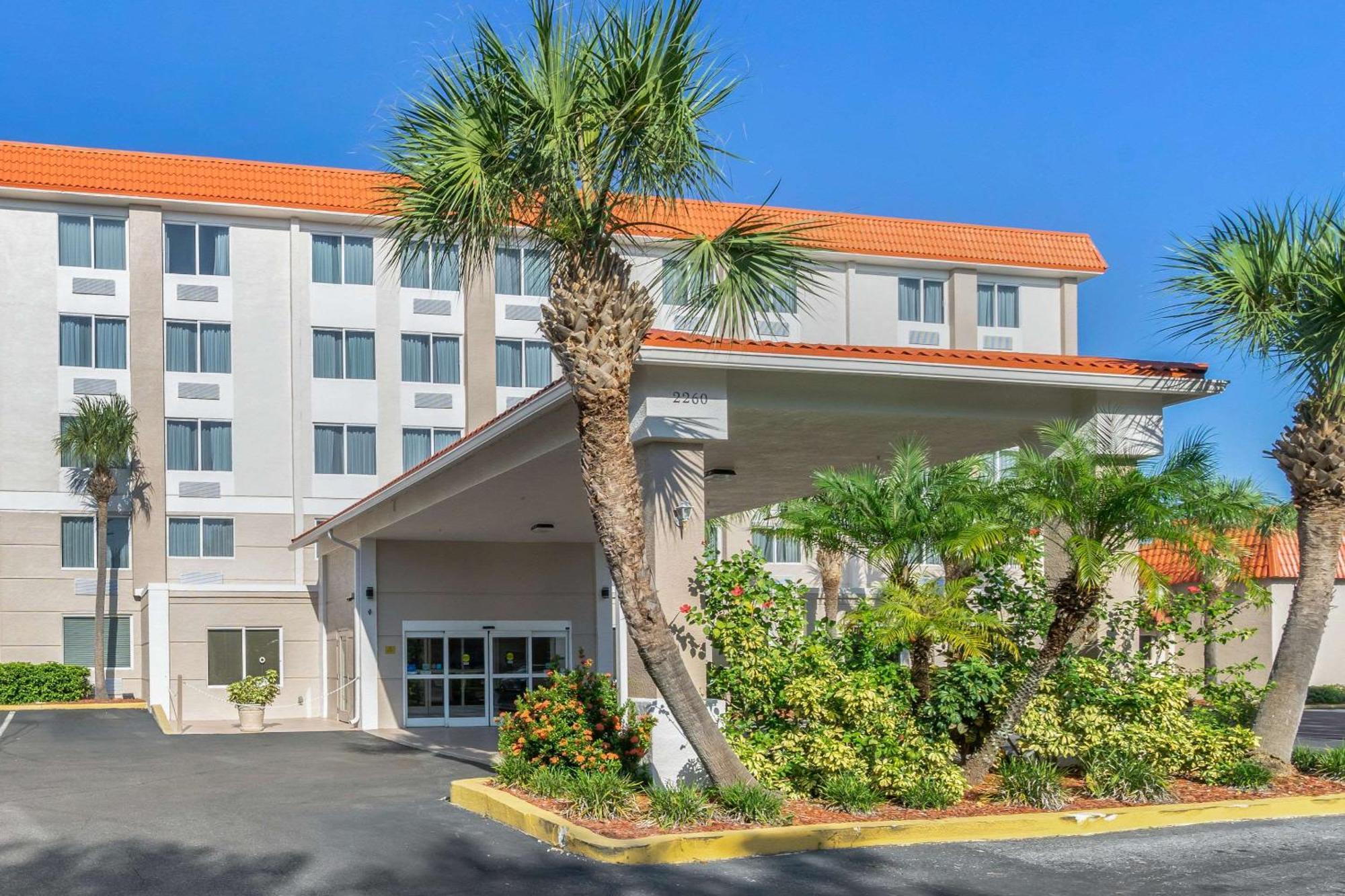 Comfort Inn St Petersburg North Εξωτερικό φωτογραφία