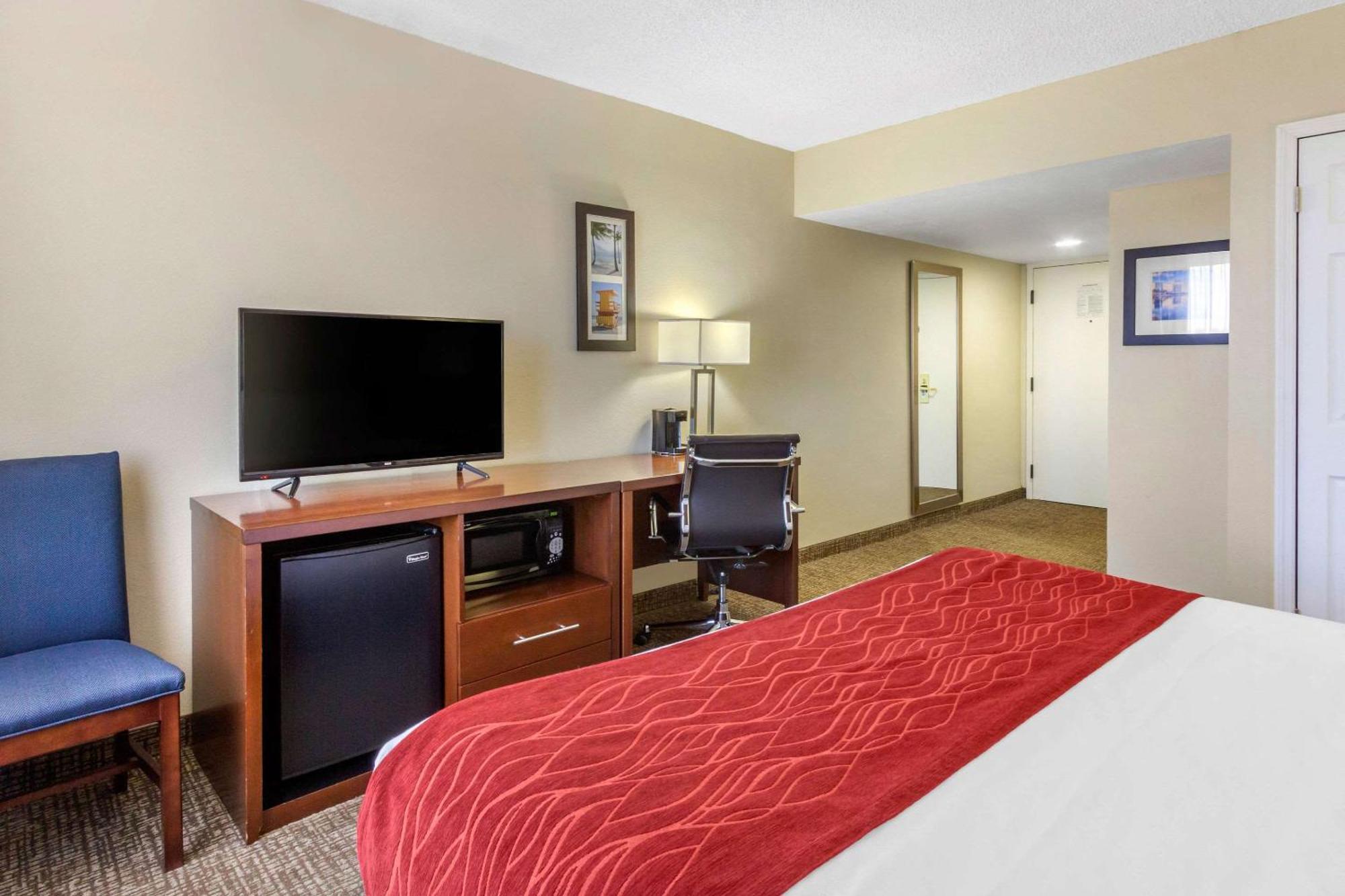 Comfort Inn St Petersburg North Εξωτερικό φωτογραφία