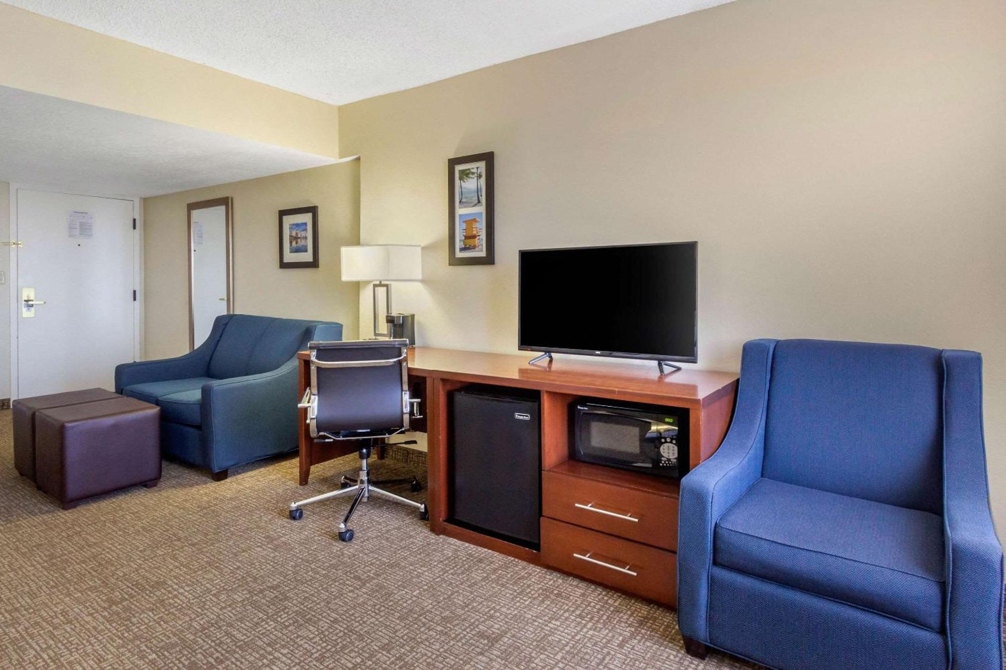 Comfort Inn St Petersburg North Εξωτερικό φωτογραφία